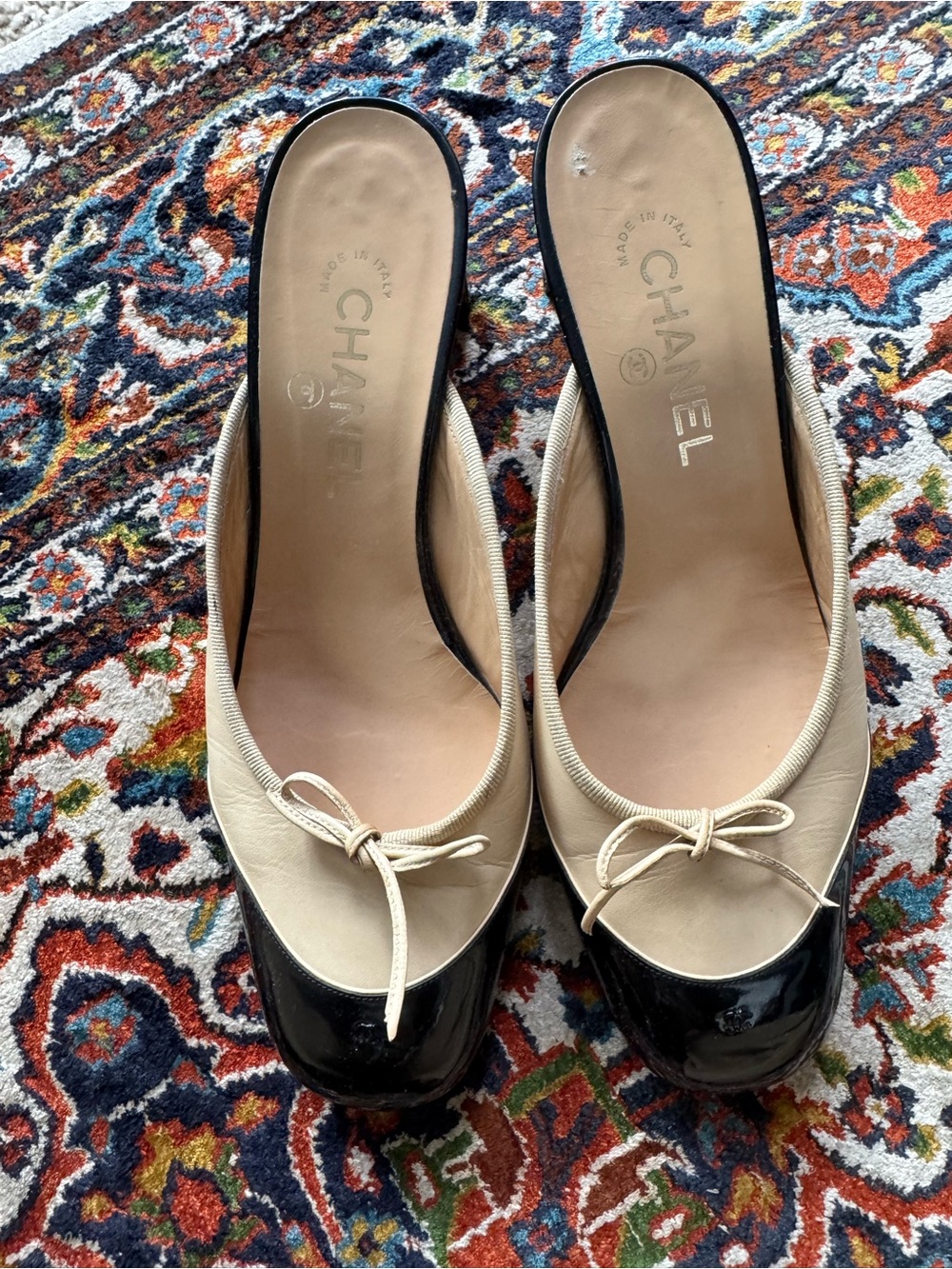 CHANEL Beige and Black Two-Tone Leather Mules